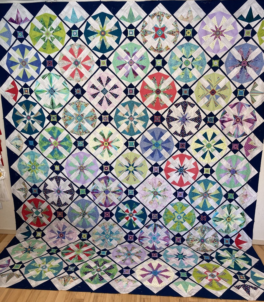 Picture of colorful quilt 